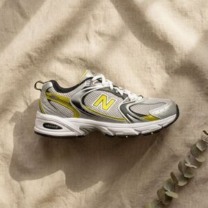 Size 9.5 - New Balance 530 Silver Yellow
